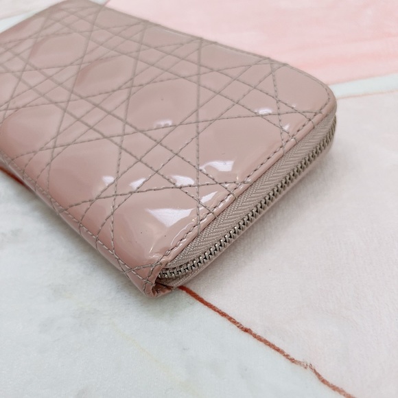 Dior Patent Wallet - Picture 5 of 14